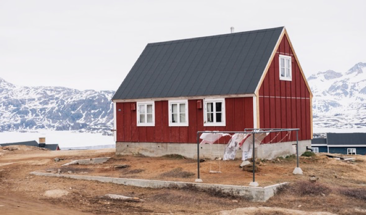 Red House in the Mountains